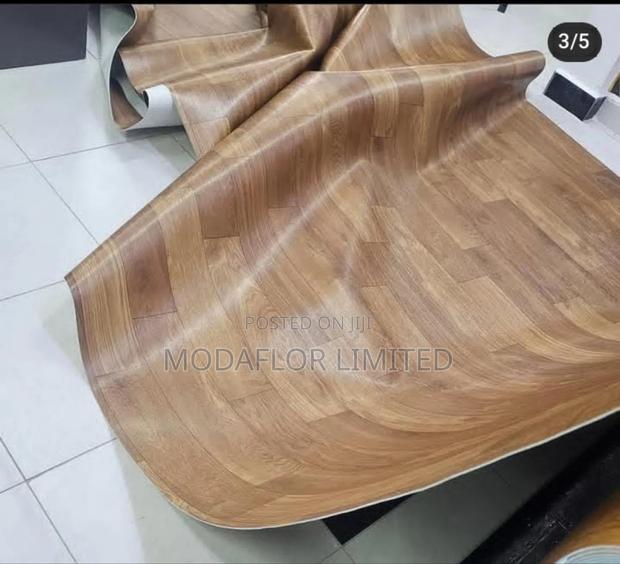 Waterproof Mkeka Wa Mbao – Real Wood Look Vinyl Carpet