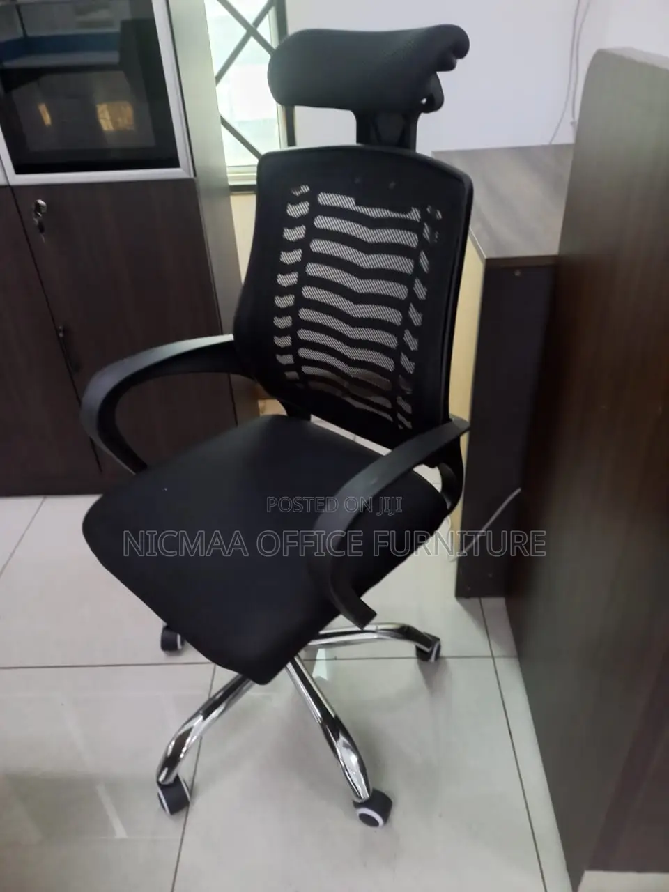 Designed for Comfort, Built for Performance Headrest Seat