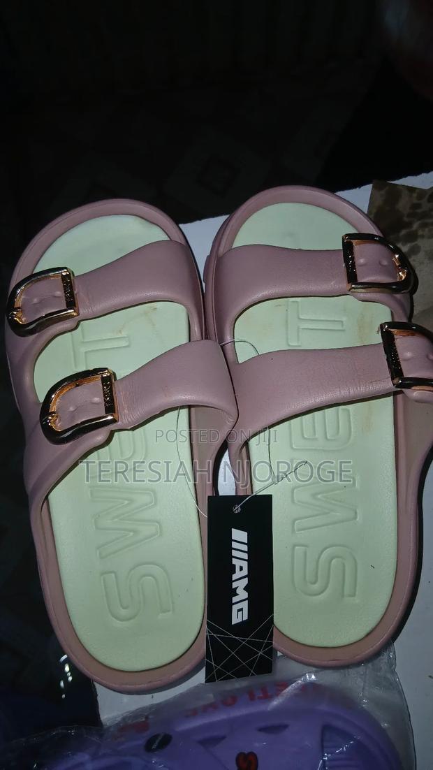 Classic Shoes - thumbnail 4