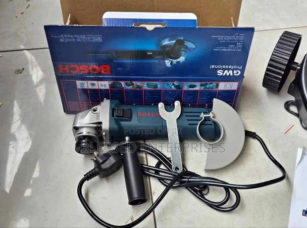 Electric Bosch Angle Grinder 4"/ New Bosch Angle Grinder - main view