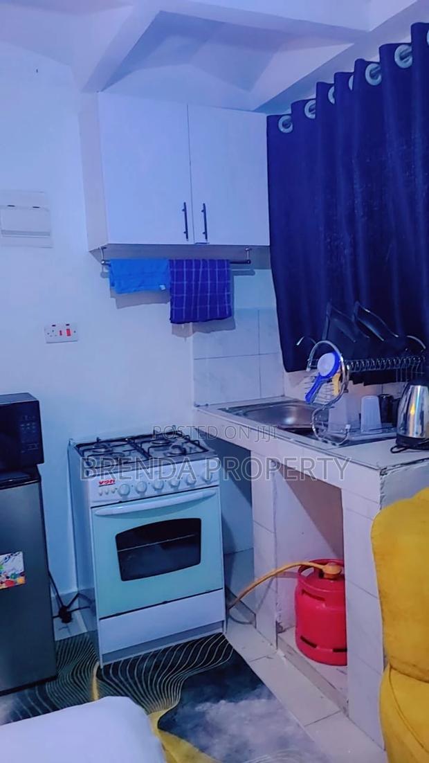 Cozy Affordable Airbnb Along TRM Drive, Roysambu - thumbnail 3