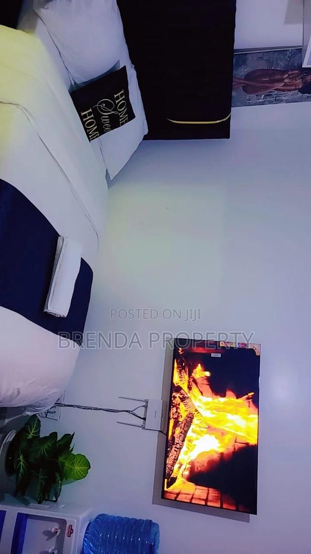 Cozy Affordable Airbnb Along TRM Drive, Roysambu - thumbnail 7