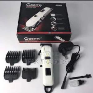Geemy Rechargeable Cordless Shaver - thumbnail 2