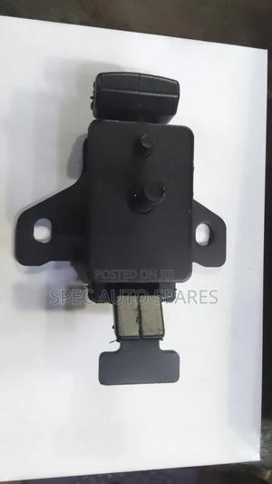 Engine Mounting for Toyota Vigo Both 4wd and 2wd - thumbnail 2