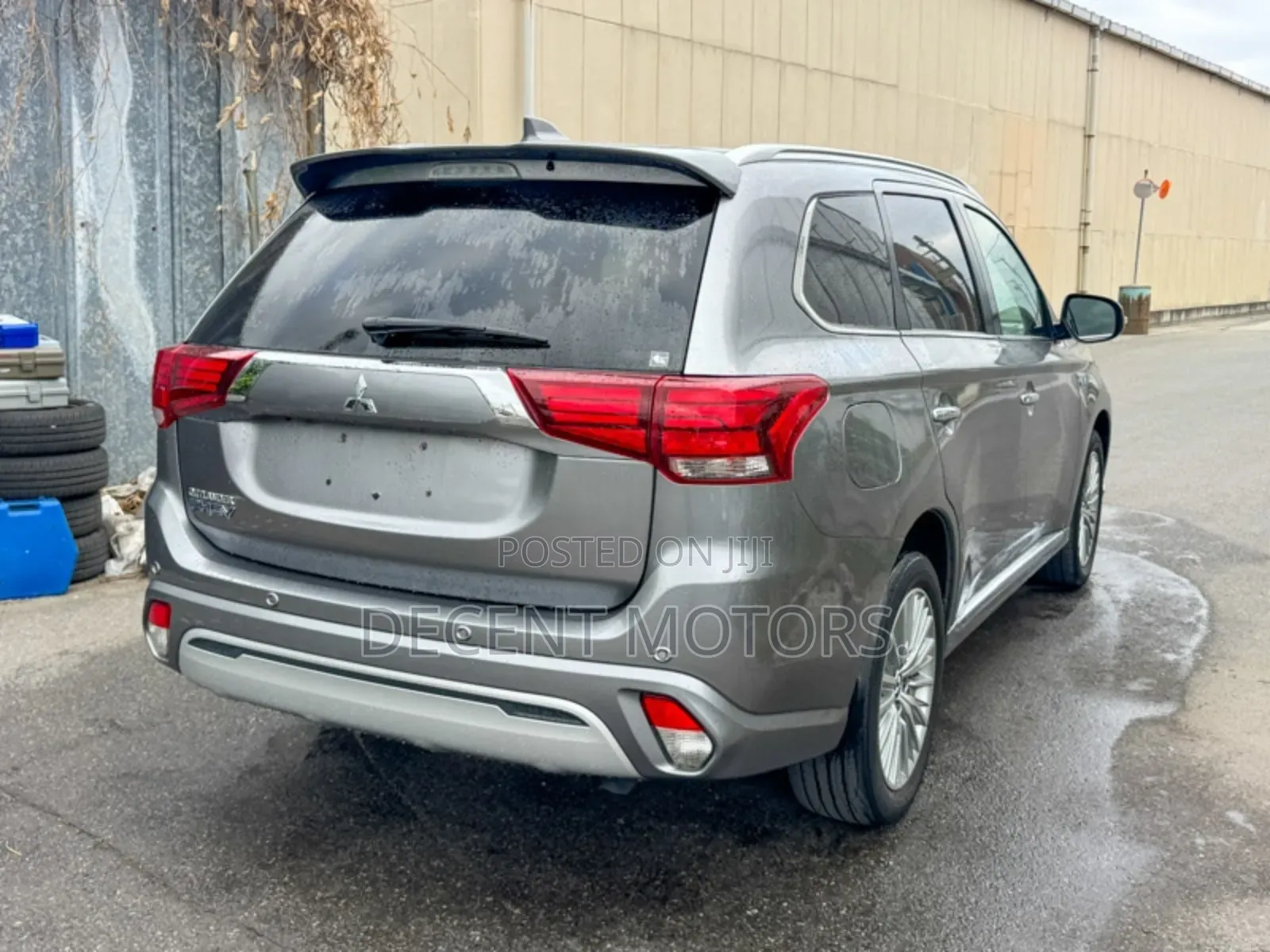 Mitsubishi Outlander 2018 Gray