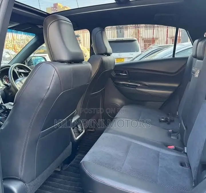 Toyota Harrier 2018 Black