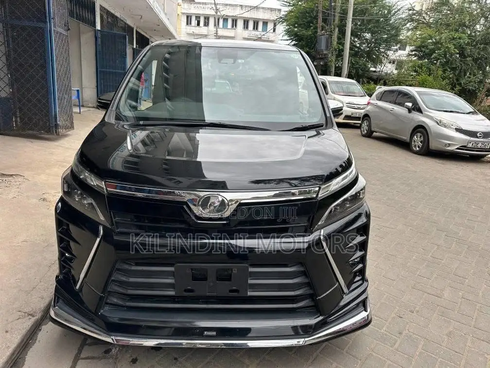 Toyota Voxy 2018 Black