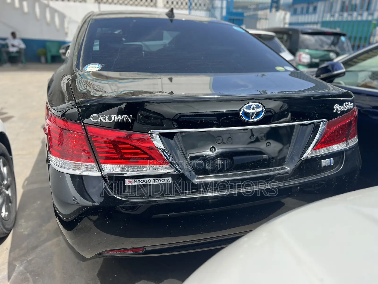 Toyota Crown 2018 Black