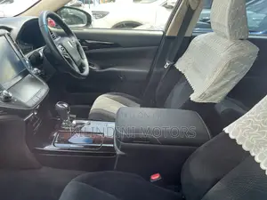 Toyota Crown 2018 Black