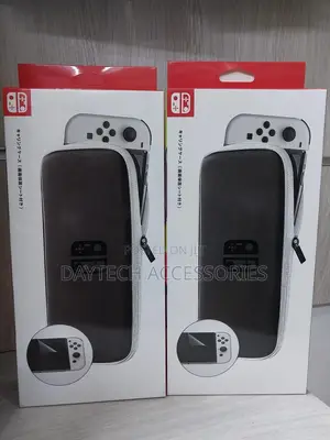 Nintendo Switch Carrying Case - Black/White