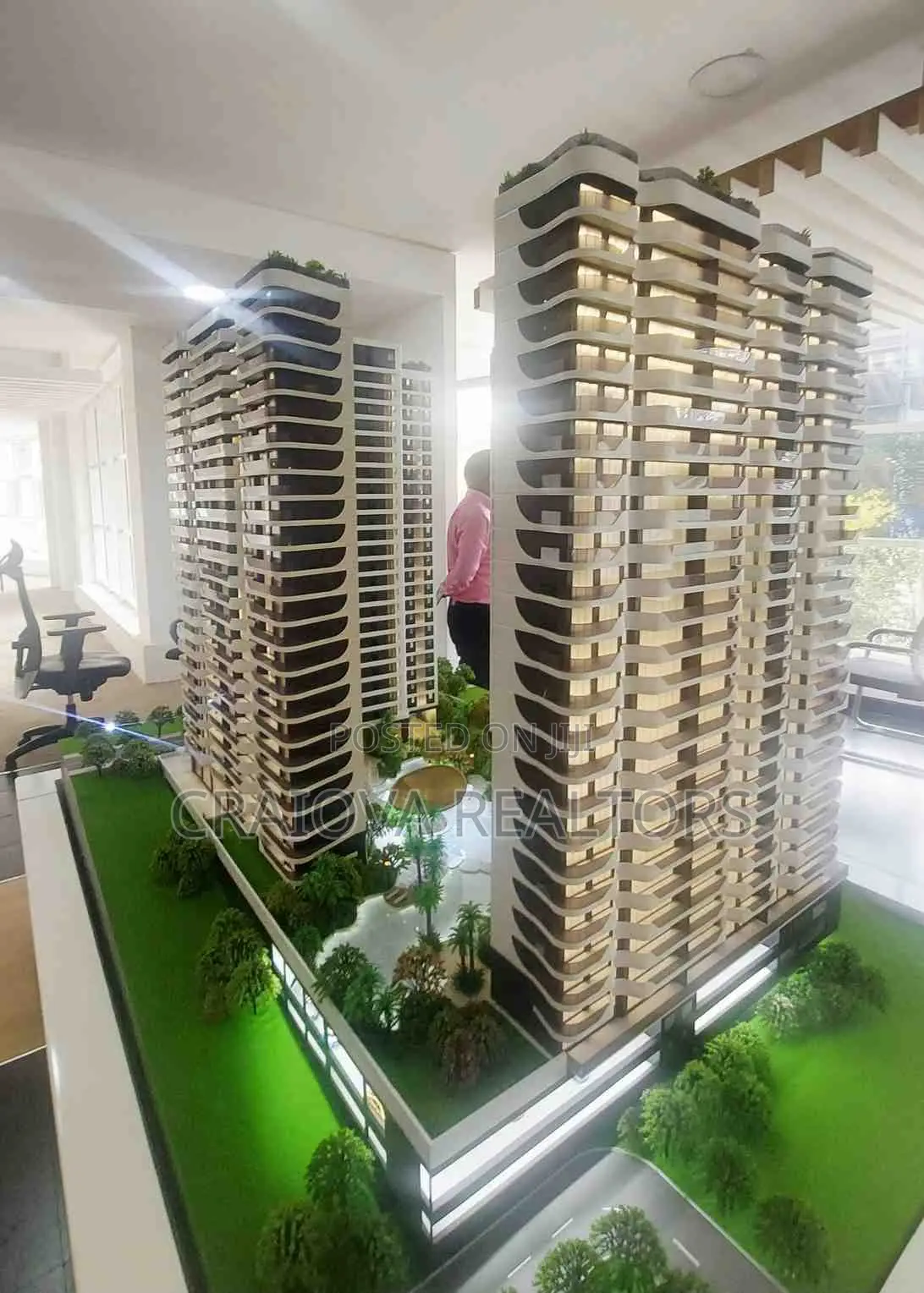 3bdrm Apartment in Parklands/Highridge for sale