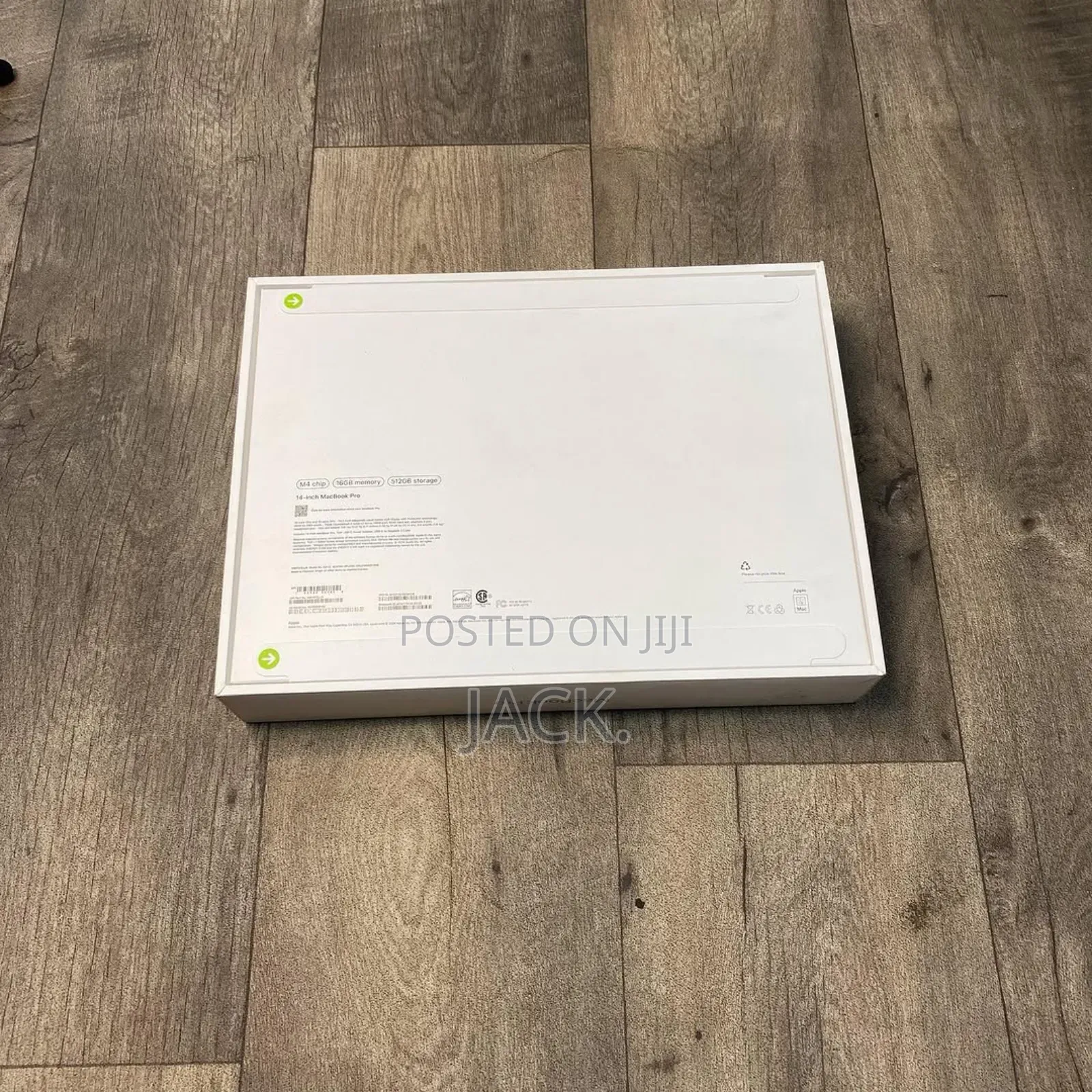 New Laptop Apple MacBook Pro 2024 M4 14-Inch 16GB Apple M4 SSD 1T