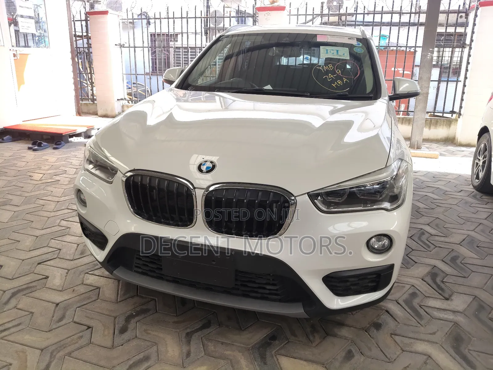 BMW X1 xDrive28i AWD 2018 White