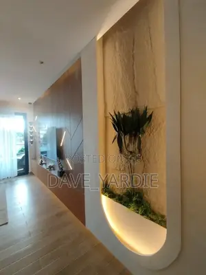 5bdrm Apartment in Parklands/Highridge for sale