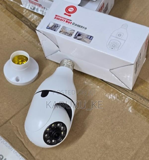 360° Panoramic CCTV Wi-Fi PTZ Bulb Camera for Home Surveillance