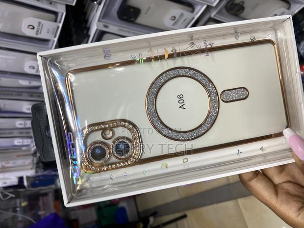 Ephoou Samsung Galaxy A06 Glitter Plated Masafe Compatible Case - thumbnail 3