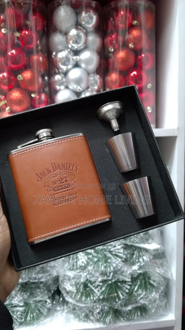 Jack Daniel's Branded Whisky Flask - main view