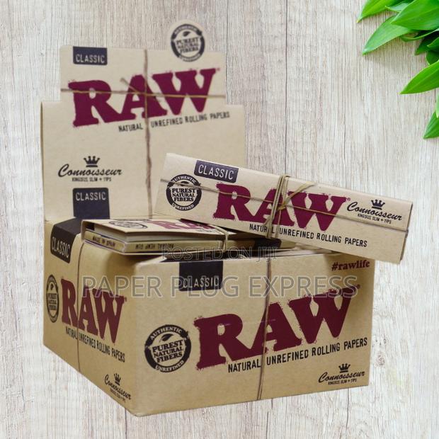 Raw Connoisseur King Size Rolling Paper - main view