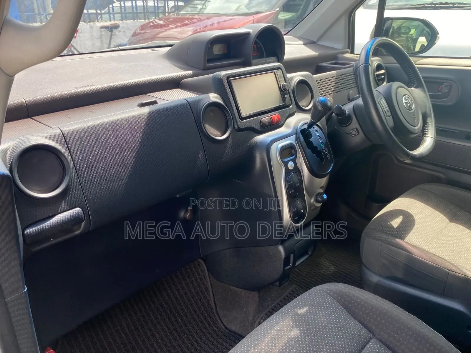 Toyota Spade 2018 Black