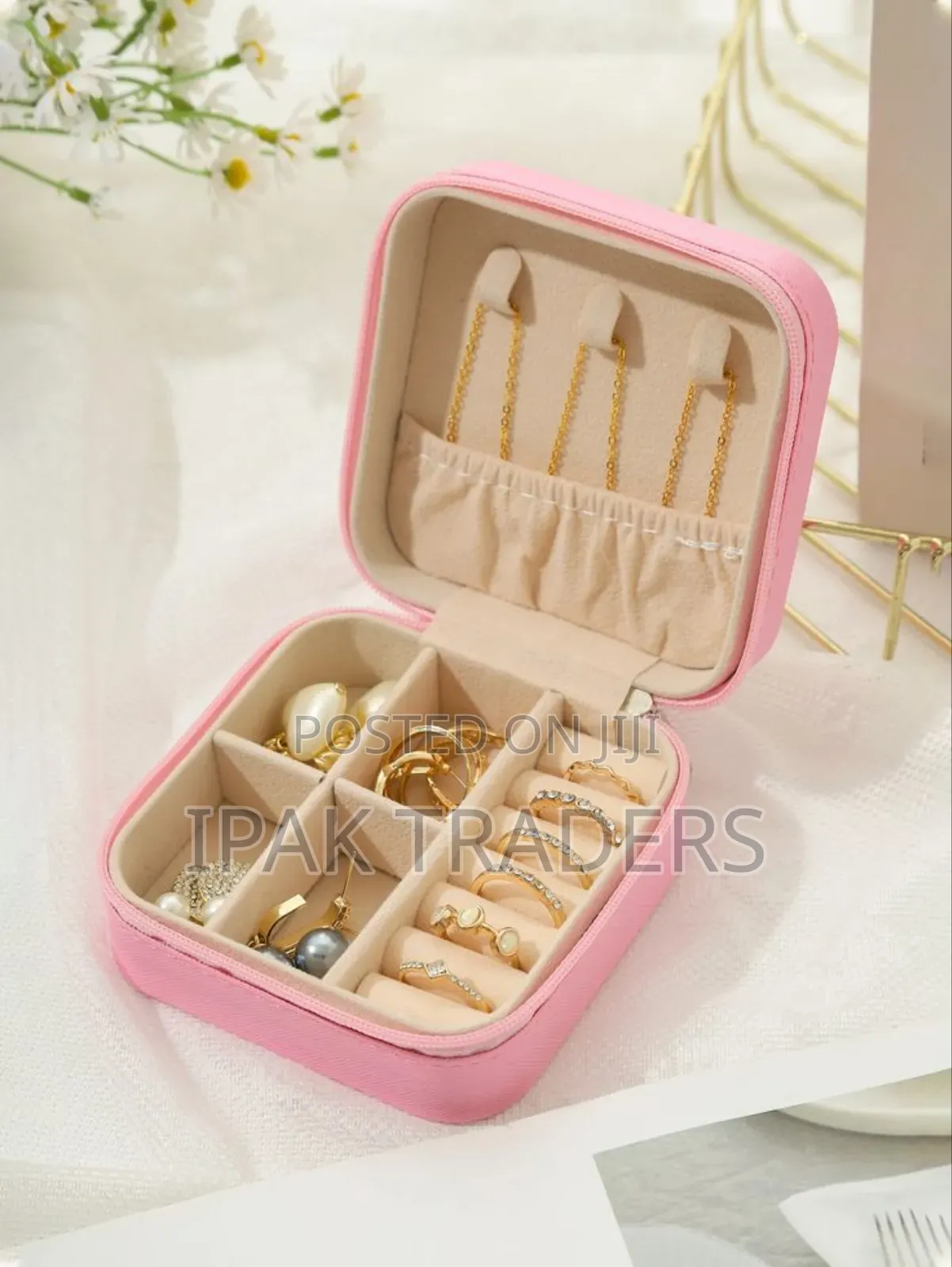 *Portable Jewelry Travel Case Organizer/ Portable