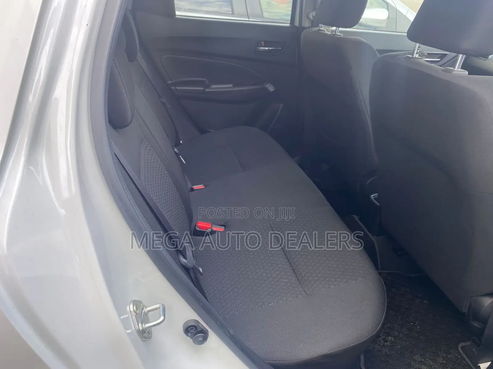 Suzuki Swift 2018 White