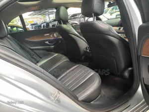 Mercedes-Benz E400 2019 Silver