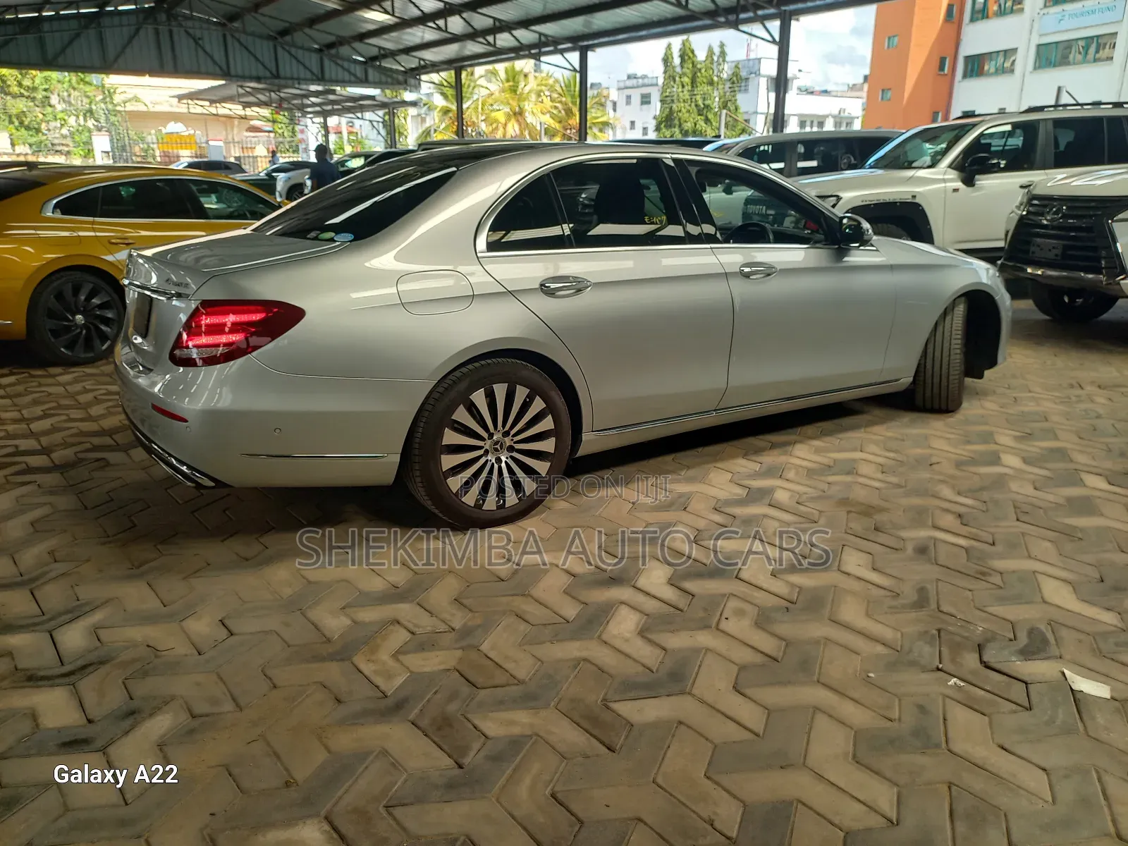 Mercedes-Benz E400 2019 Silver