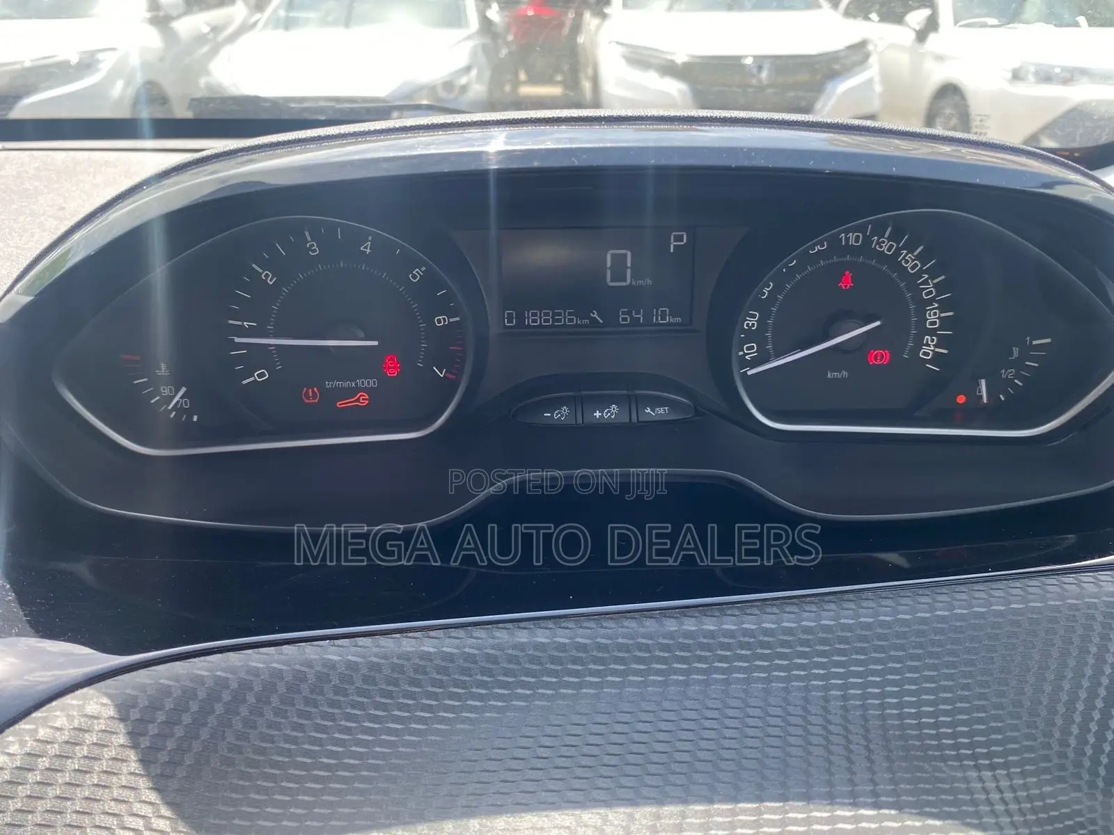 Peugeot 208 2018 Red
