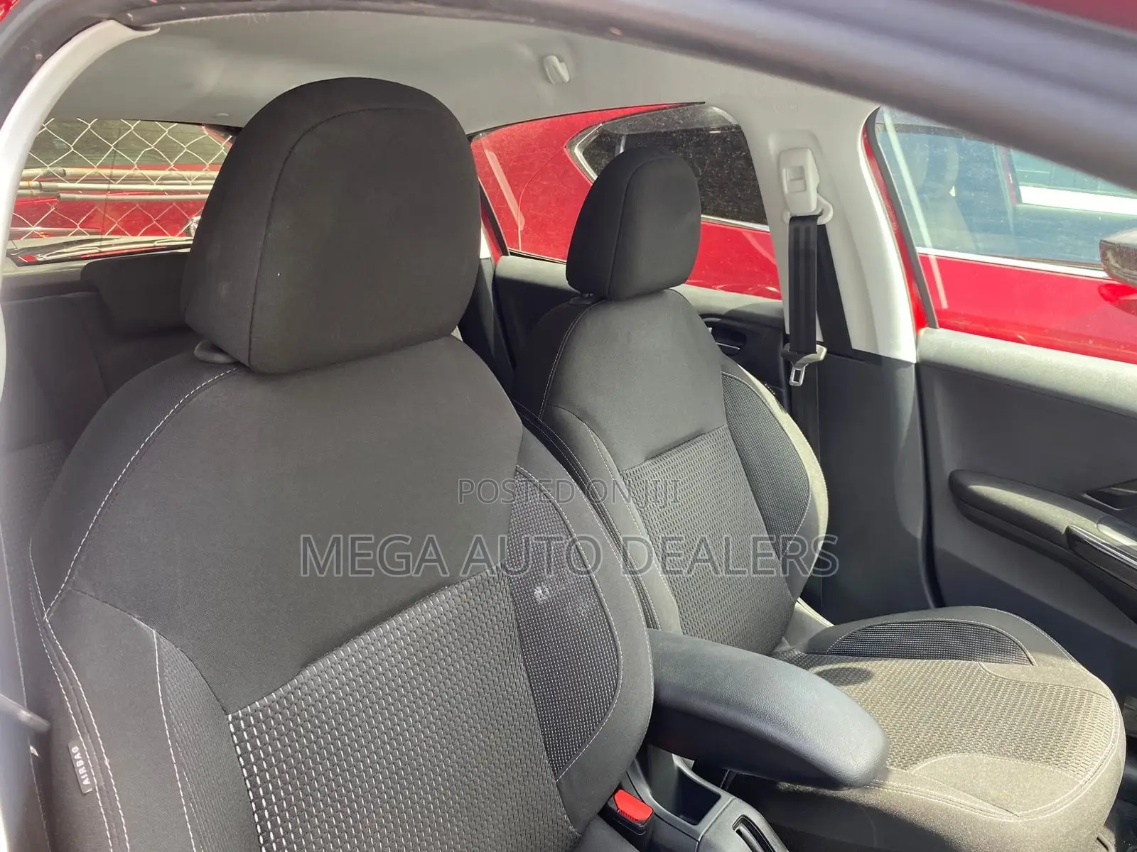 Peugeot 208 2018 Red
