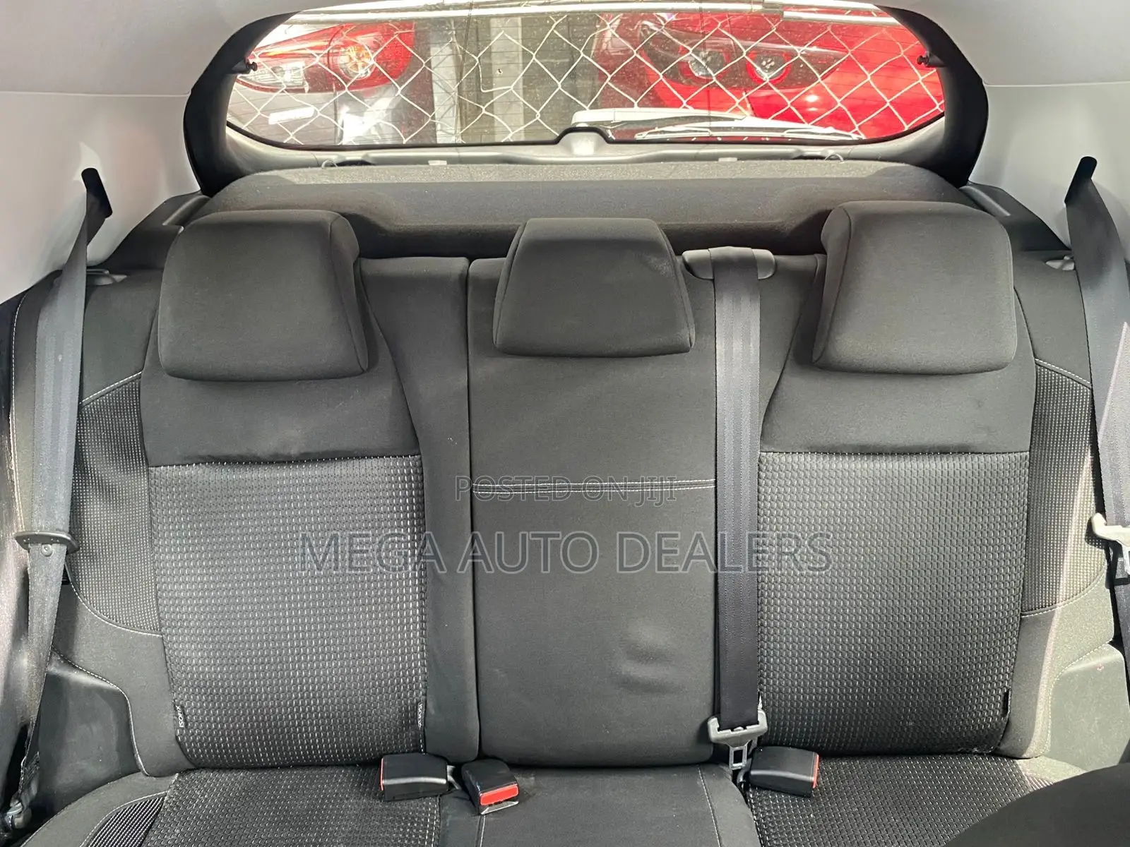 Peugeot 208 2018 Red