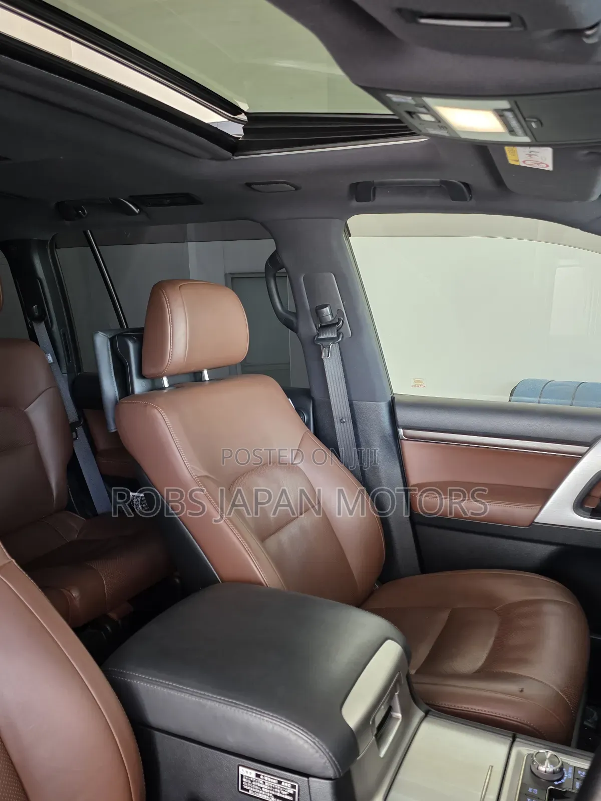 Toyota Land Cruiser 4.6 V8 ZX 2018 Off white