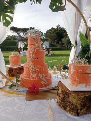 Wedding Cake - thumbnail 2