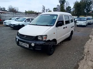 Toyota TownAce 2004 White