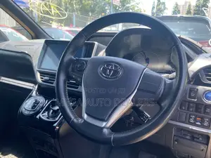 Toyota Noah 2018 Black