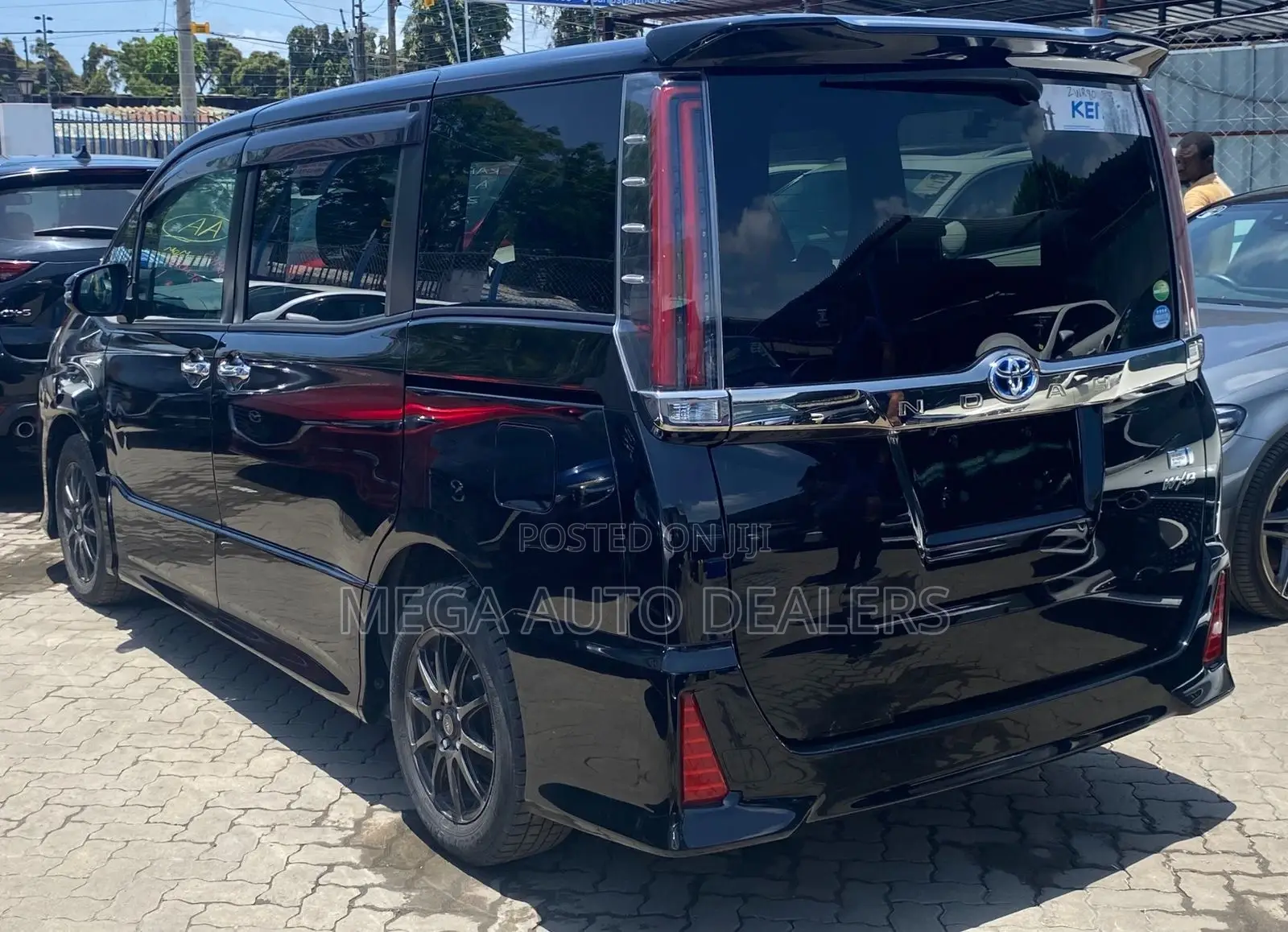 Toyota Noah 2018 Black