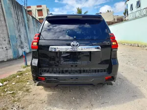 Toyota Land Cruiser Prado 2.7 2018 Black