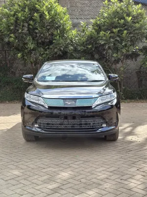 Toyota Harrier 2.0 2018 Black