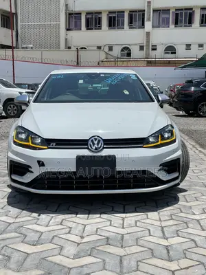Volkswagen Golf R 4-Door w/DCC & Navigation 2019 White