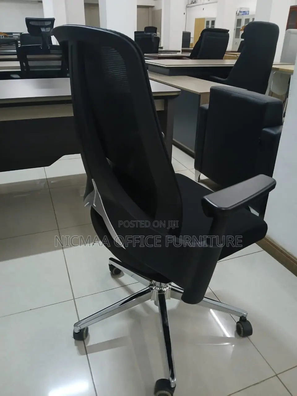 Ergonomic Comfort Meets Modern Mobility Mesh Seat