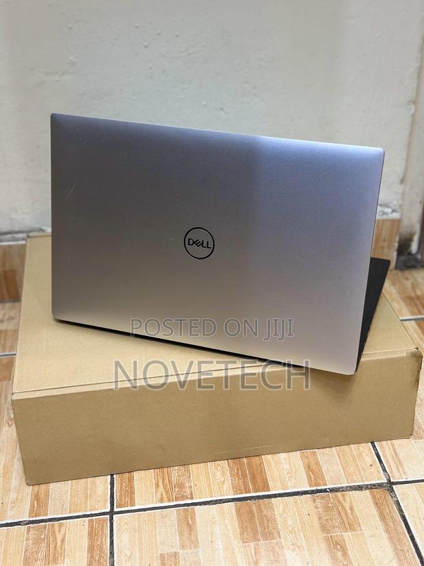 Laptop Dell Precision 5540 32GB Intel Core I9 SSD 1T - thumbnail 3