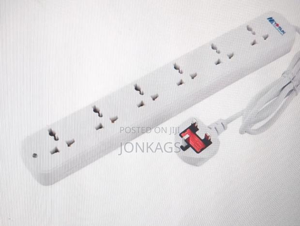 Tronic 4 Way 220-240v Extension Sock - thumbnail 4