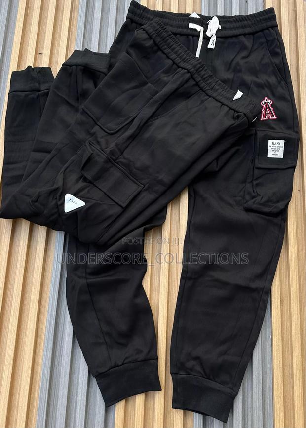 Black Cargo Sweatpants - thumbnail 2