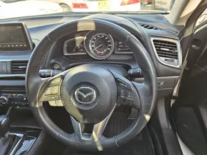 Mazda Axela 2017 Pearl