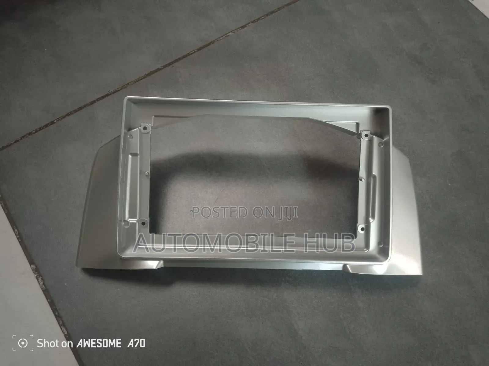 Toyota Harrier 240 Console 9inch