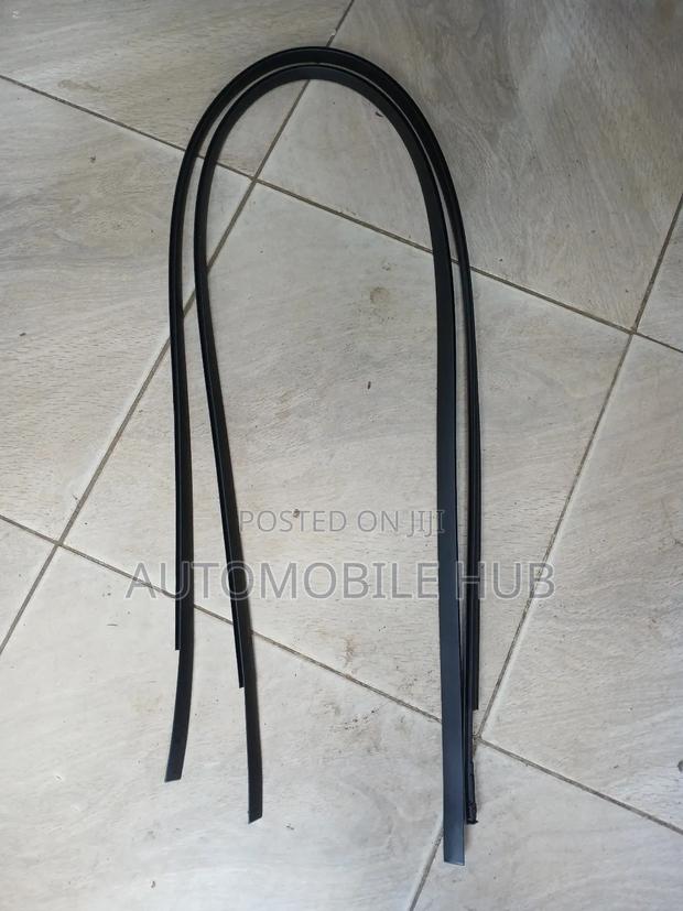 Toyota Vitz Old Model Roof Mouldings - Vitz First Generation - main view