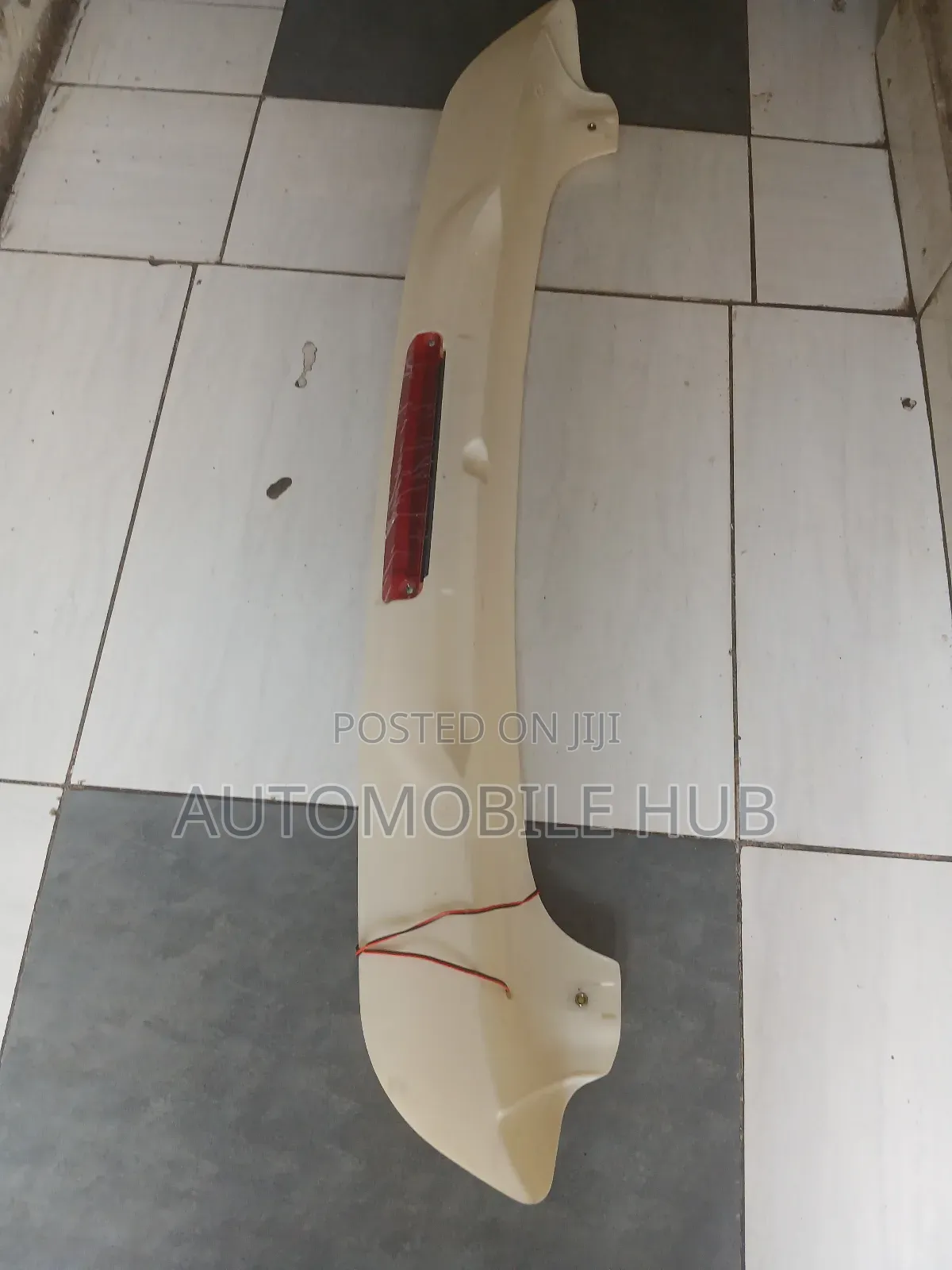 Buy Online Toyota Noah Boot Spoiler With Boot Light