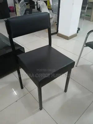 Classic Padded Guest Chair