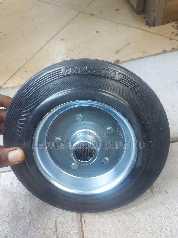 8" Solid Rubber Wheel/Caster Wheel - thumbnail 4