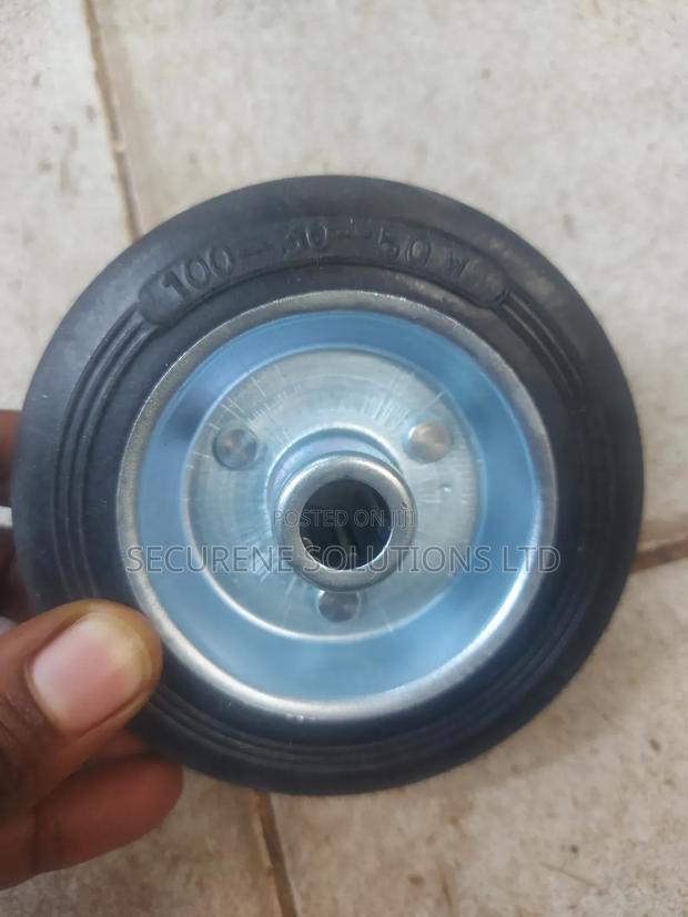 4" Rubber Trolley Wheel - thumbnail 2