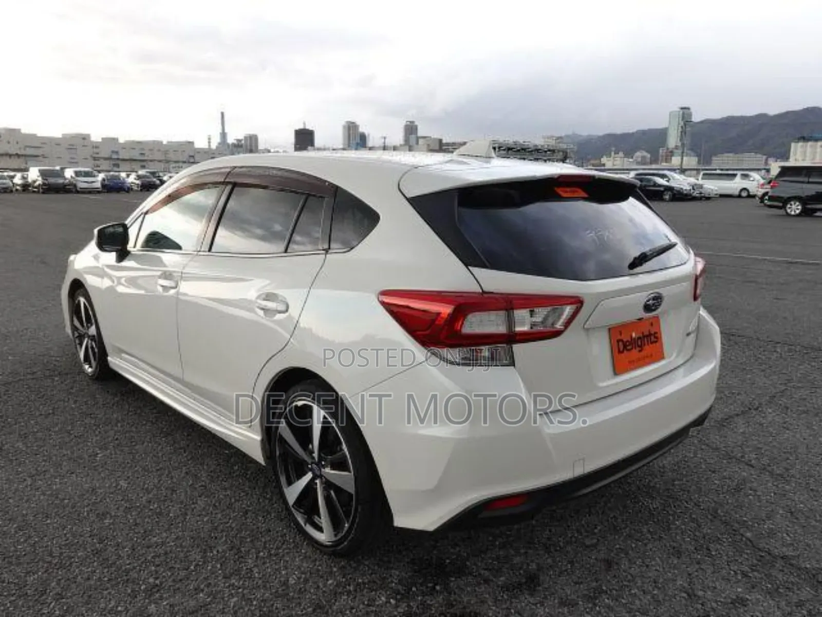 Subaru Impreza 2.0i Premium AWD Hatchback 2018 Off white